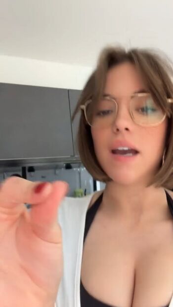 Full leaked Allie sherlock private onlyfans photo