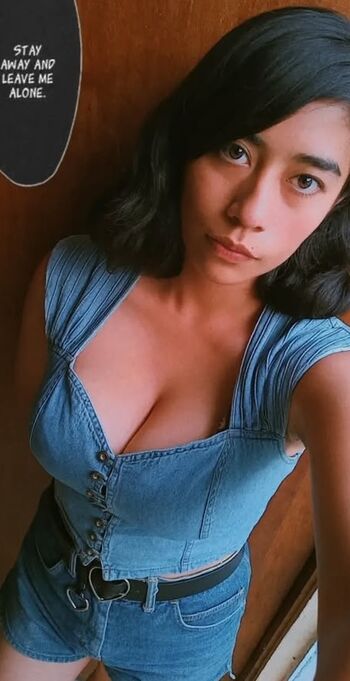 Full leaked Allisauria private onlyfans photo