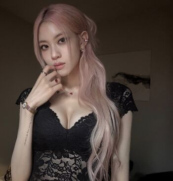 Full leaked Allissa shin private photo