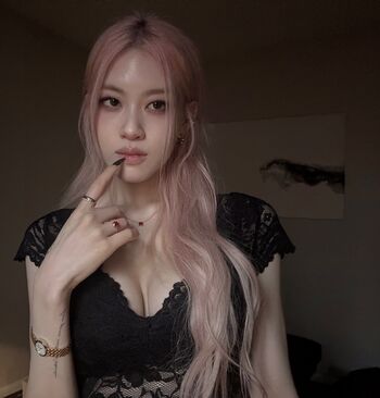 Full leaked Allissa shin private photo