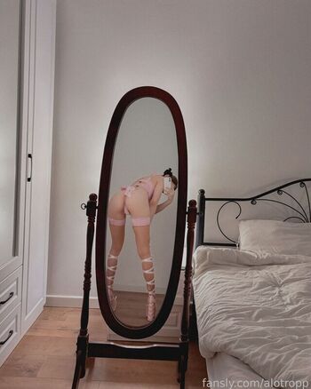 Full leaked Allotrop private photo