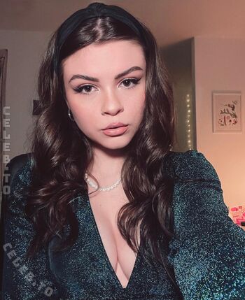 Full leaked Alltimeleah private photo