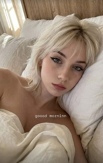 Full leaked Alluffflori private onlyfans photo