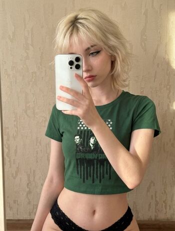 Full leaked Alluffflori private onlyfans photo