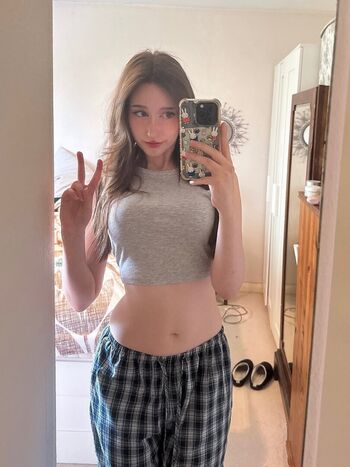 Full leaked Allykitti private photo
