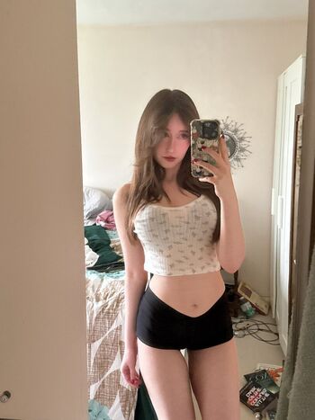 Full leaked Allykitti private photo