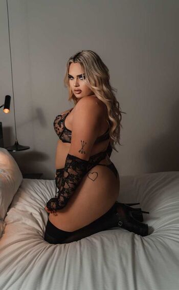 Full leaked Allylove private onlyfans photo