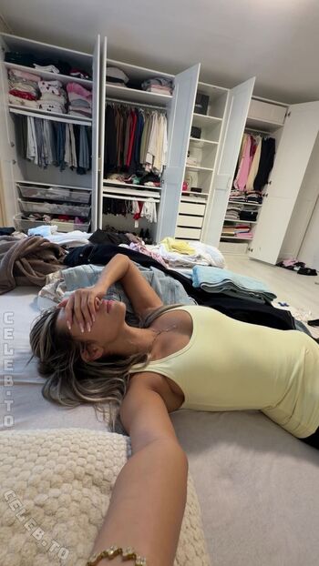 Full leaked Almira azemi page private photo