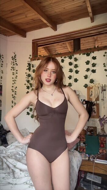 Full leaked Alondra bravo private photo