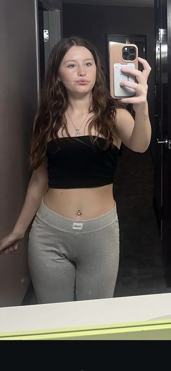 Full leaked Alonna demasters private onlyfans photo