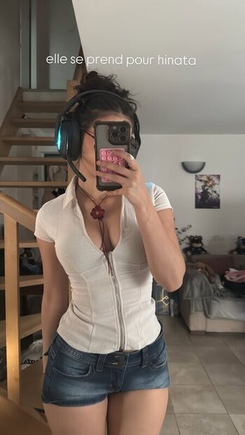 Full leaked Aloonea private photo