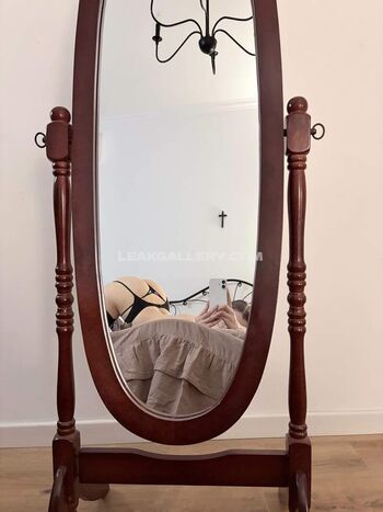 Full leaked Alotropp private onlyfans photo