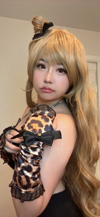 Full leaked Altariaa cos page private photo