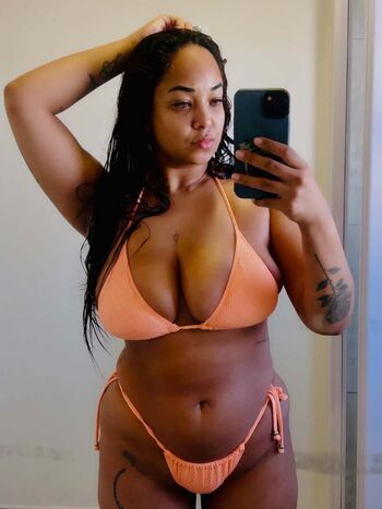 Full leaked Alua model private onlyfans photo