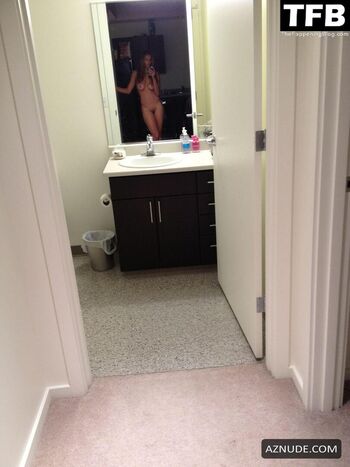 Full leaked Alysha clark private photo