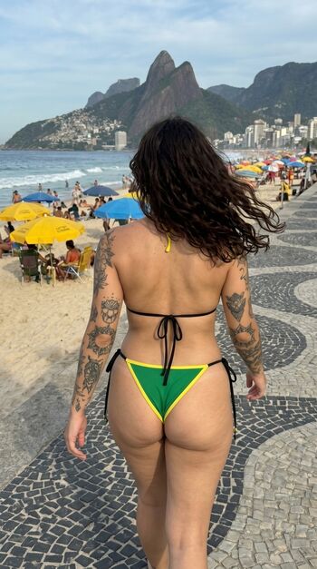 Full leaked Alyska  page private onlyfans photo