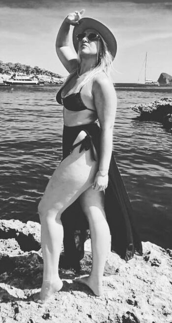 Full leaked Alyssa frysinger page private photo