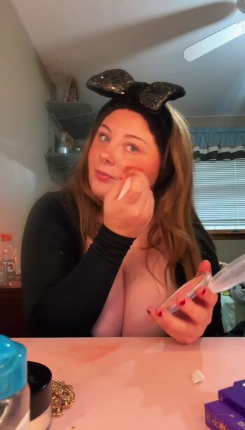 Full leaked Alyssa holmes page private photo