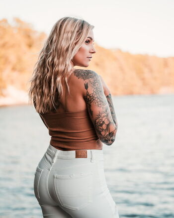 Full leaked Alyssa pallant private onlyfans photo