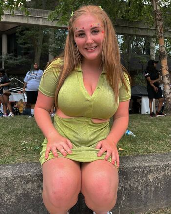 Full leaked Alyssaholmes page private onlyfans photo