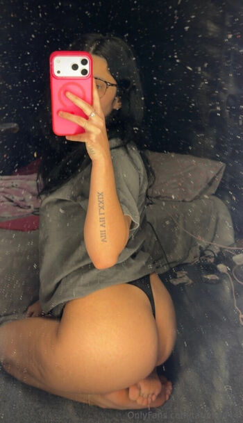 Full leaked Alyssathompson private onlyfans photo