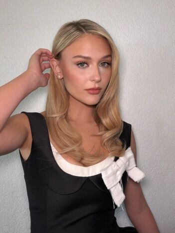 Full leaked Alyvia alyn lind private photo