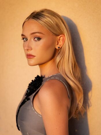 Full leaked Alyvia alyn lind private photo