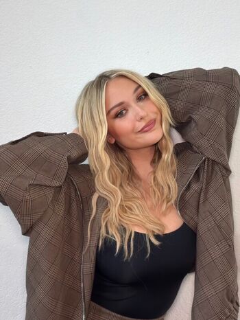 Full leaked Alyvia alyn lind private photo