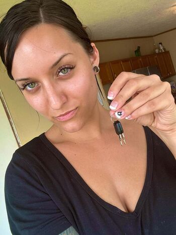 Full leaked Alyxurie private photo