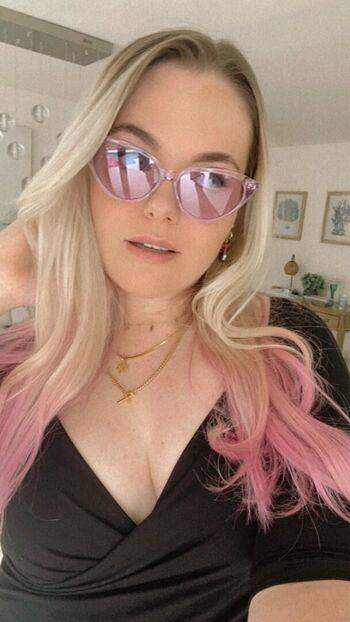 Full leaked Amalee private onlyfans photo