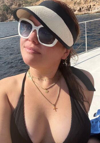 Full leaked Amalee private photo