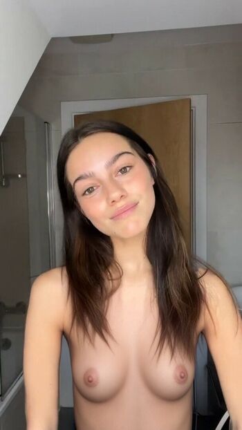 Full leaked Amalia strand private onlyfans photo