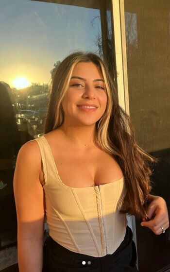 Full leaked Amanda awadis private photo