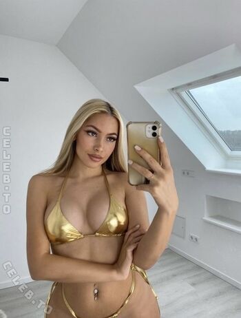 Full leaked Amanda c emilia  page private photo