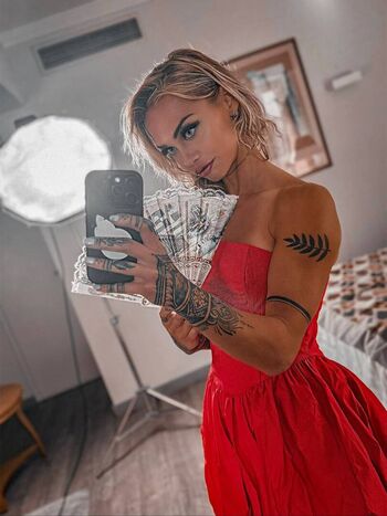 Full leaked Amanda essen page private photo