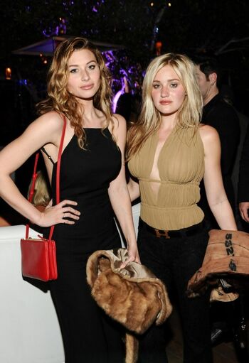 Full leaked Amanda michalka private photo
