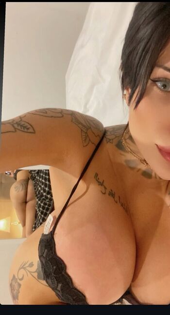 Full leaked Amanda milion page private onlyfans photo