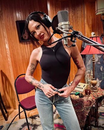 Full leaked Amanda shires private onlyfans photo