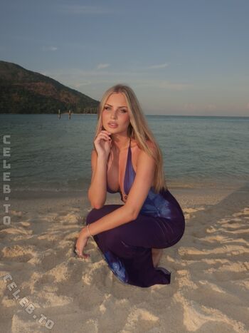 Full leaked Amanda strand page private onlyfans photo