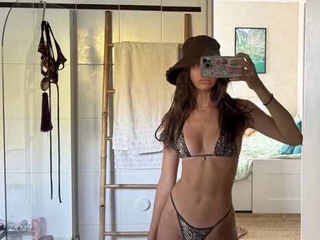 Full leaked Amandabertho private photo