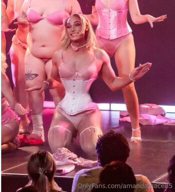 Full leaked Amandamace private photo