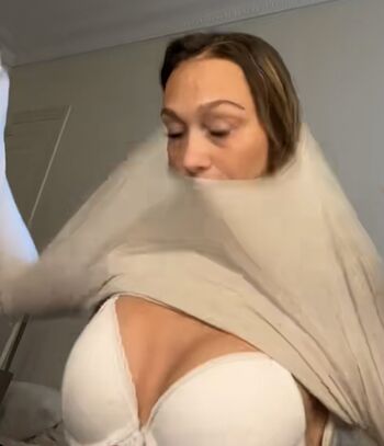 Full leaked Amandrieu private photo
