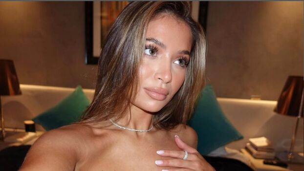 Full leaked Amara riva private photo