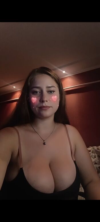 Full leaked Amateur streamers page private photo