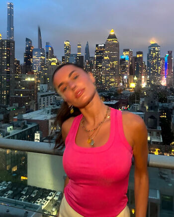 Full leaked Amber davies private photo