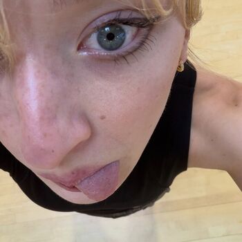 Full leaked Amber glenn private photo