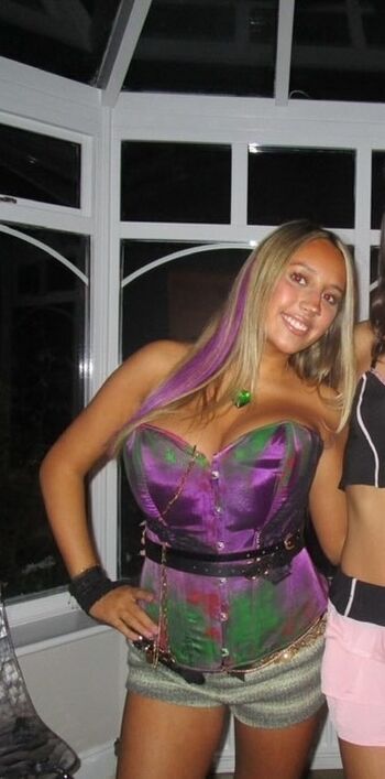 Full leaked Amber isabella page private onlyfans photo