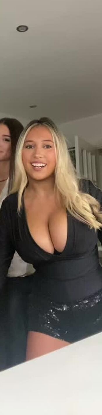 Full leaked Amber isabella private onlyfans photo