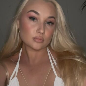 Full leaked Amber koltzow bastick private photo