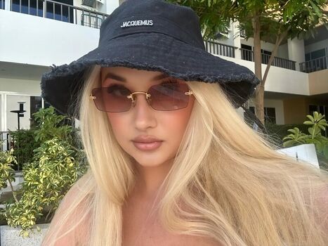 Full leaked Amber koltzow bastick private photo
